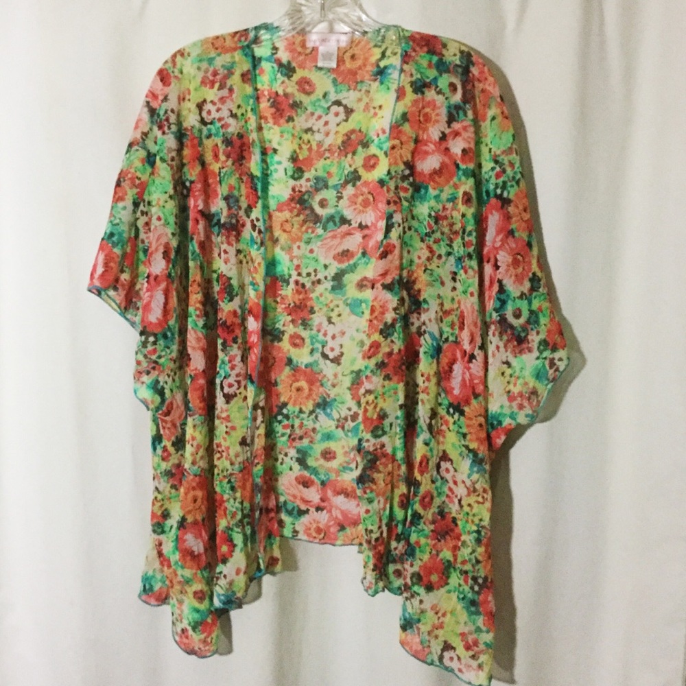 Band of gypsies gorgeous floral kimono Size M/L